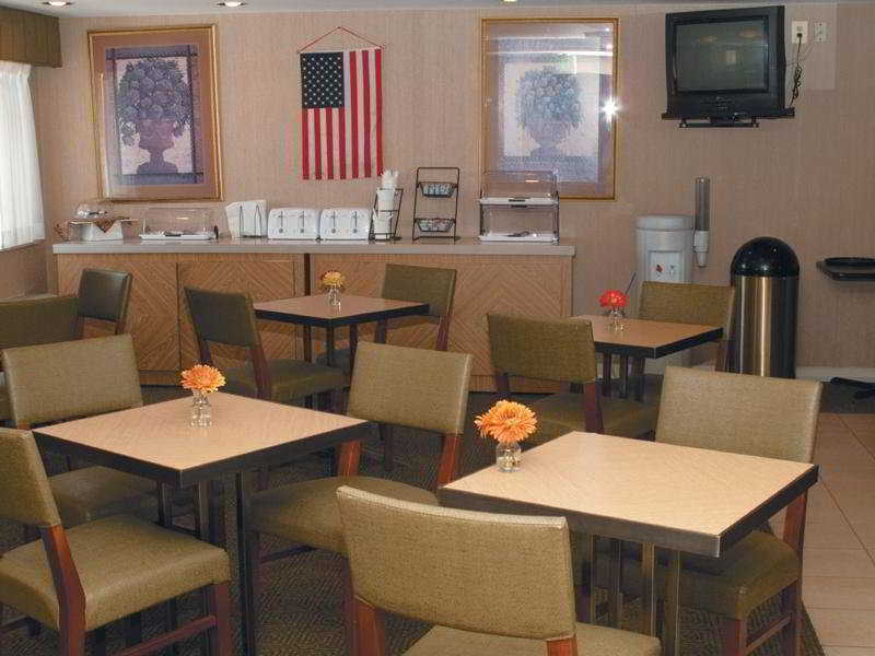La Quinta By Wyndham Baltimore N / White Marsh Restaurace fotografie
